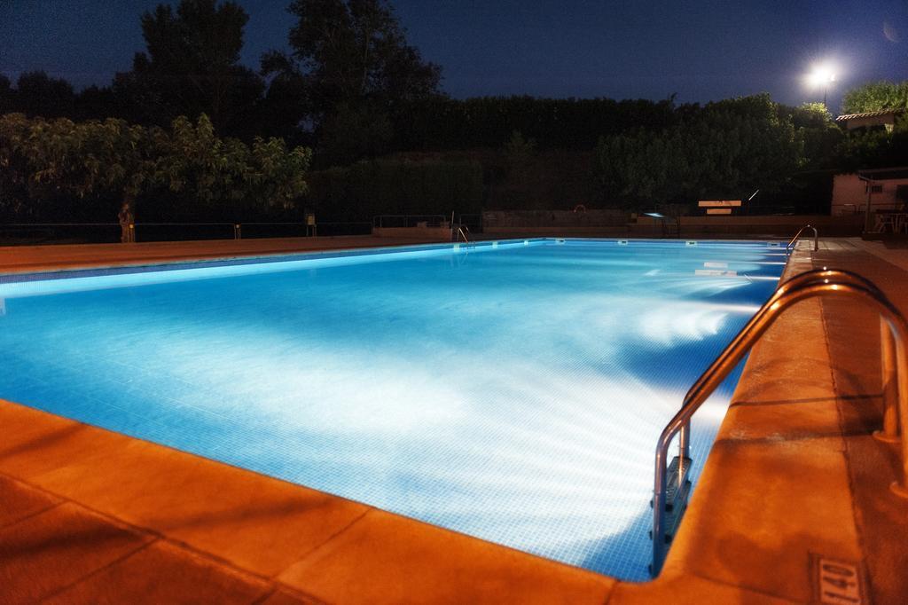 Hotel La Masia Pont de Molins Luaran gambar